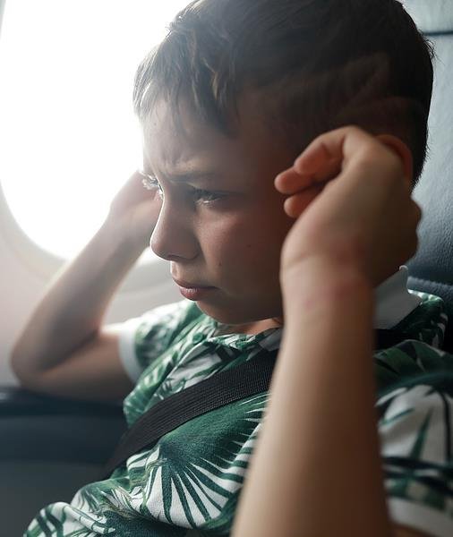 Tympan percé : comprendre les vertiges et leurs symptômes